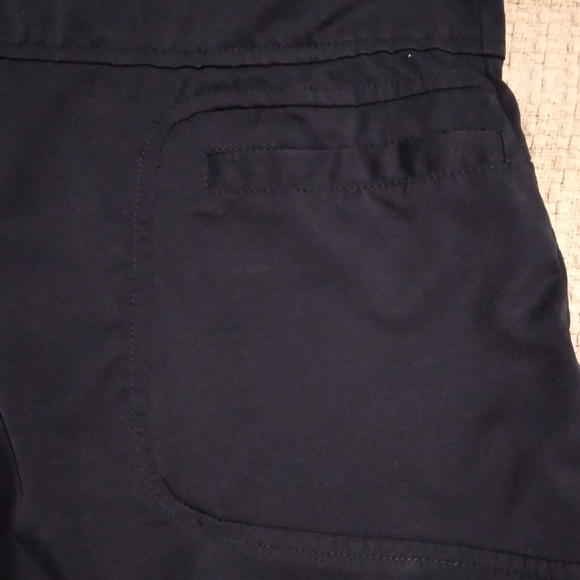 Navy Blue Ladies Tail Golf Shorts Size 6 *LIKE NEW* - Picture 7 of 8